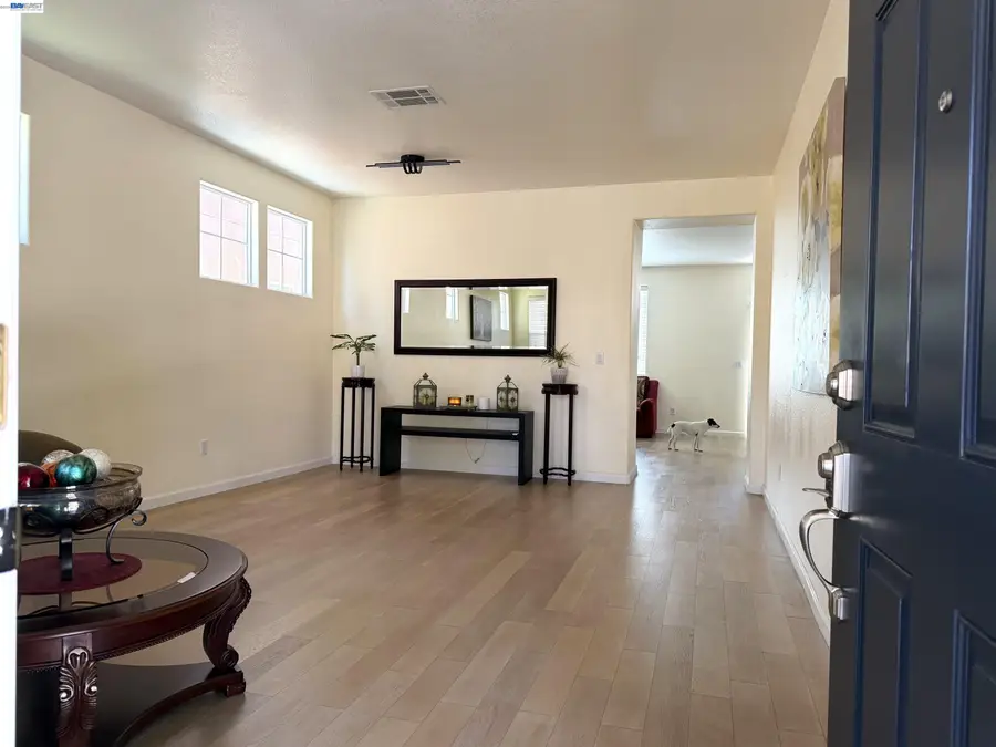 1116 Cunningham St, Vallejo, CA 94590 - #2
