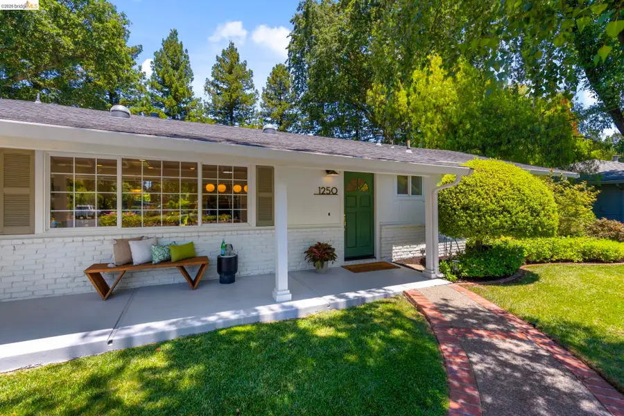 1250 Elmwood Dr, Walnut Creek, CA 94597 - #2