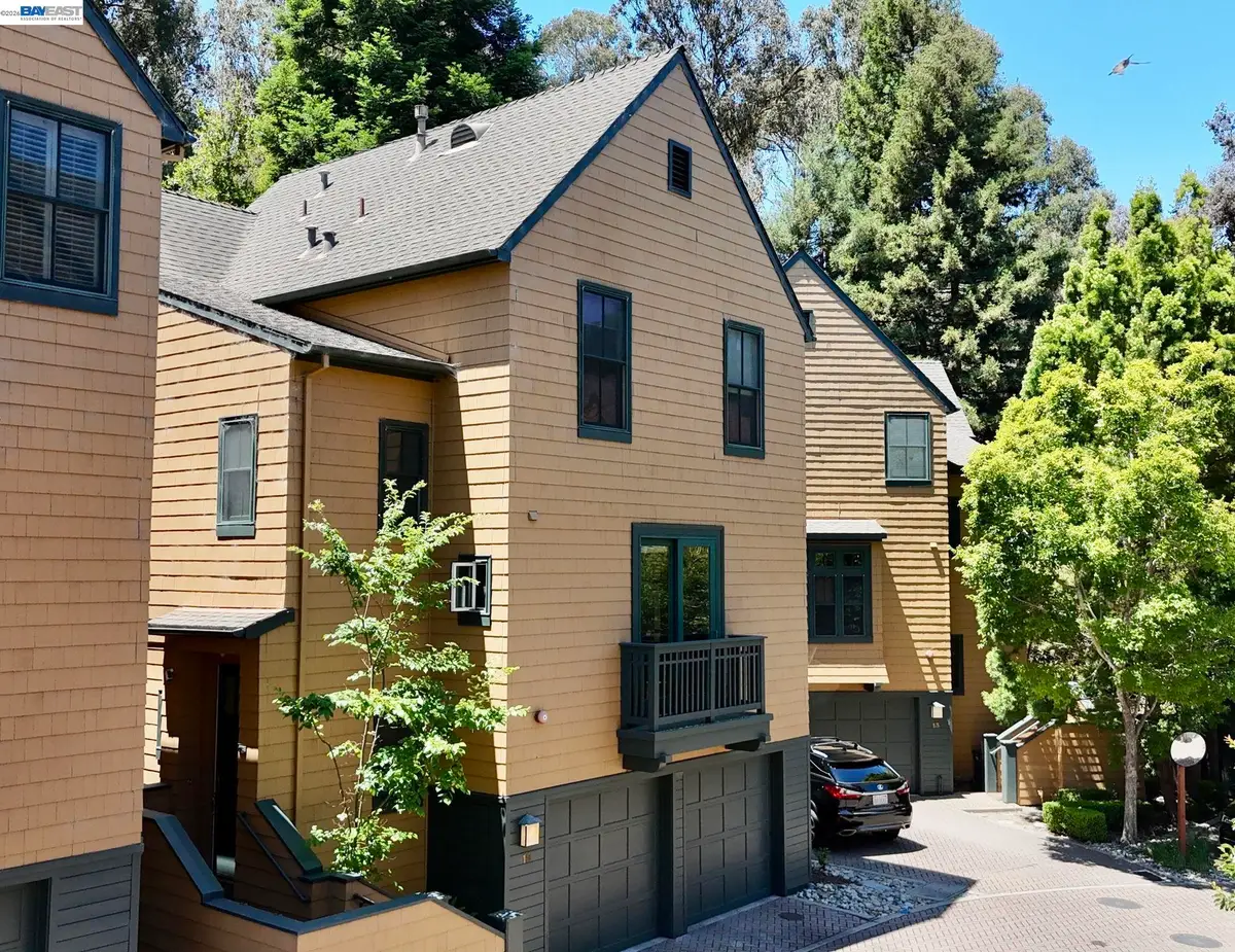 19 Edgewood Pl, Belmont, CA 94002 - #1
