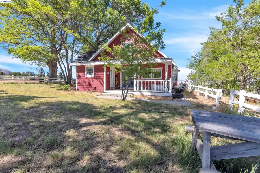 452 Us Hwy 395, Milford, CA 96121 - #3