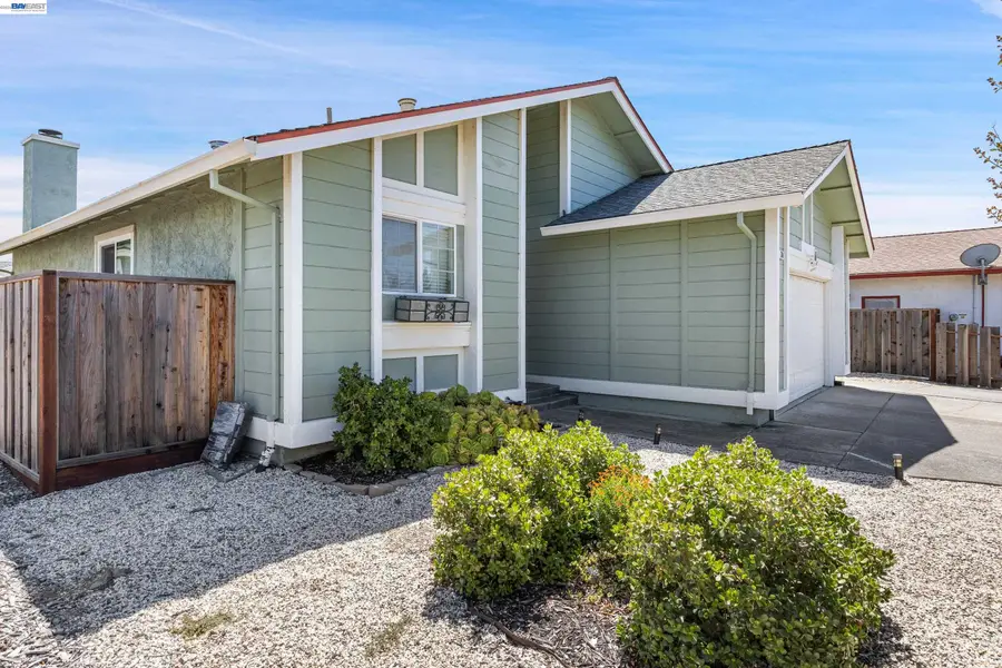 774 Fairfax Ct., Fairfield, CA 94534 - #2