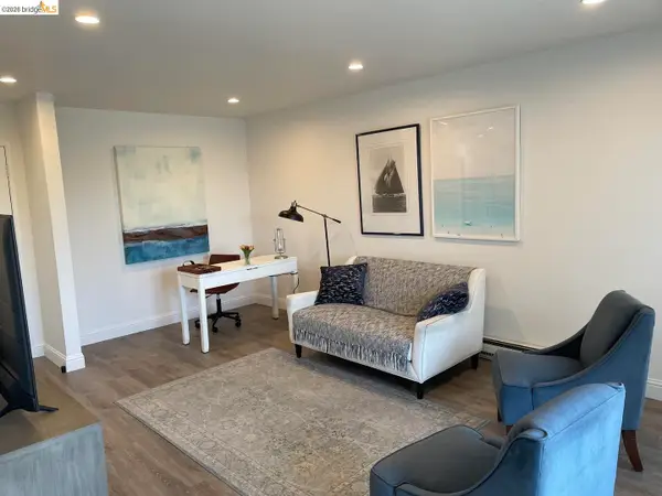 Address Withheld By Seller, Emeryville, CA 94608