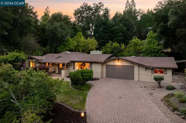 19 Valley Dr, Orinda, CA 94563