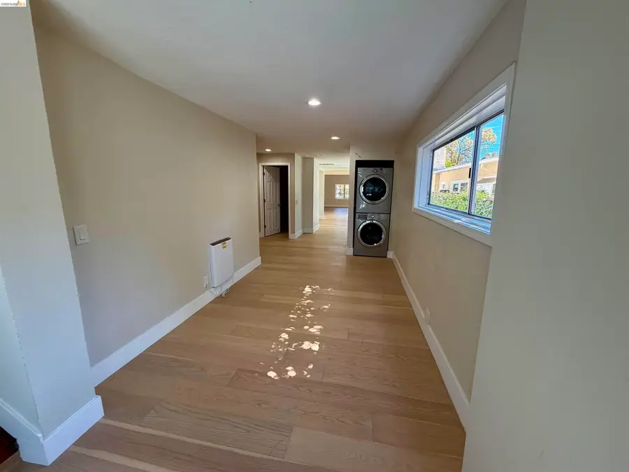 1327 Ward St, Berkeley, CA 94702 - #2