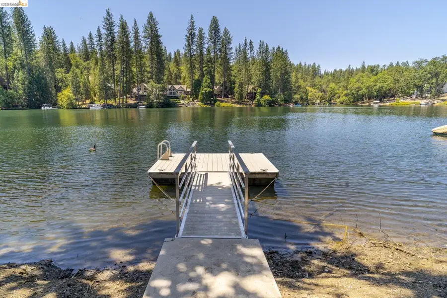 19711 Pleasantview Dr, Groveland, CA 95321 - #2