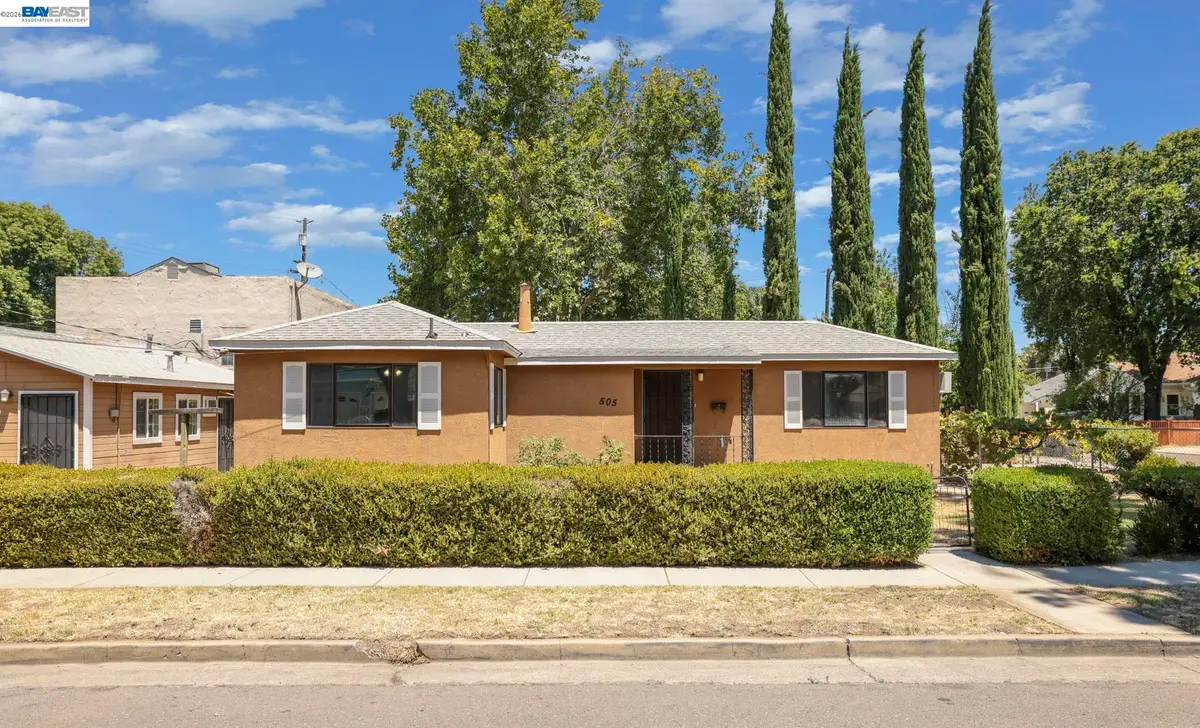 505 W 9th St, Tracy, CA 95376 - #1