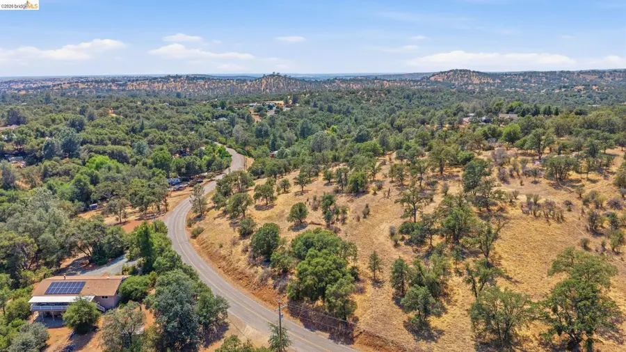 10449 Violetta Way, Coulterville, CA 95311 - #2