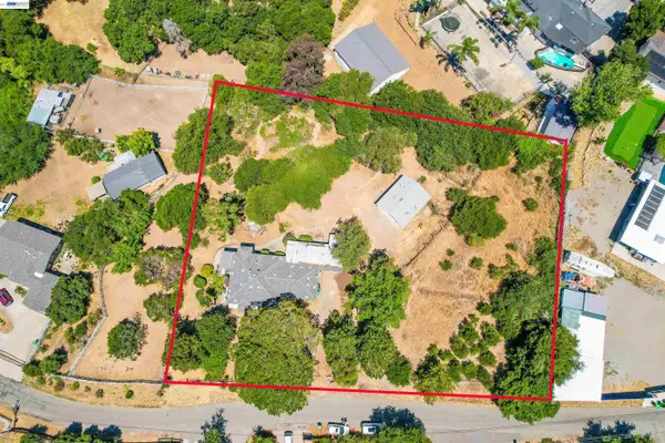26027 Clover Rd, Fairview, CA 94542