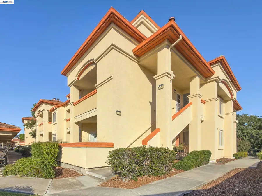 7052 Dublin Meadows St #H, Dublin, CA 94568 - #3