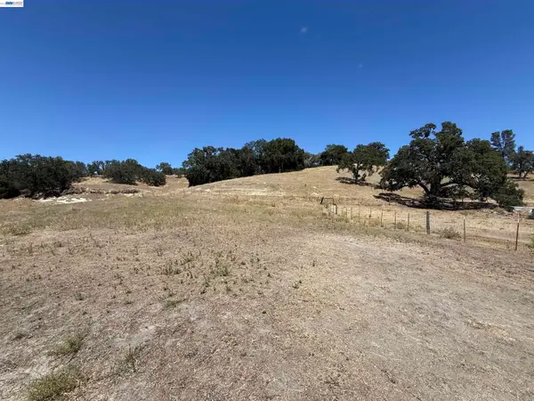 0 Chispa Rd, Atascadero, CA 93422