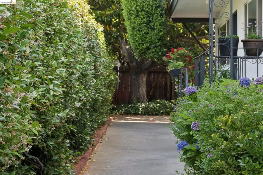 3054 Bona St #D, Oakland, CA 94601 - #3