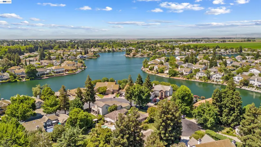 4713 Longcove Dr, Stockton, CA 95219 - #2