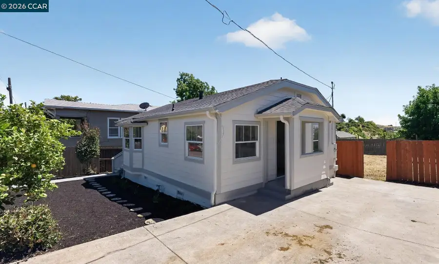 427 Grant Street, Vallejo, CA 94590 - #2