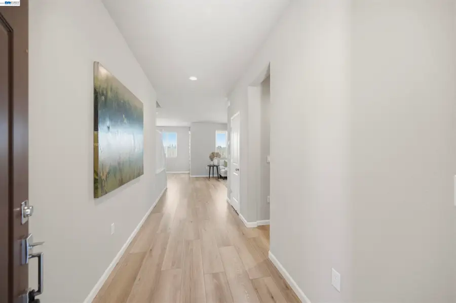 200 De Bord Dr, Tracy, CA 95376 - #3