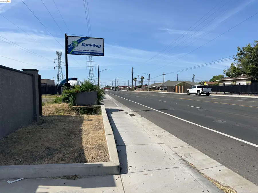 7031 Power Inn Rd, Sacramento, CA 95828 - #3
