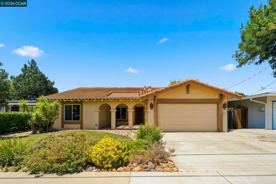 72 W Lake Dr, Antioch, CA 94509 - #2