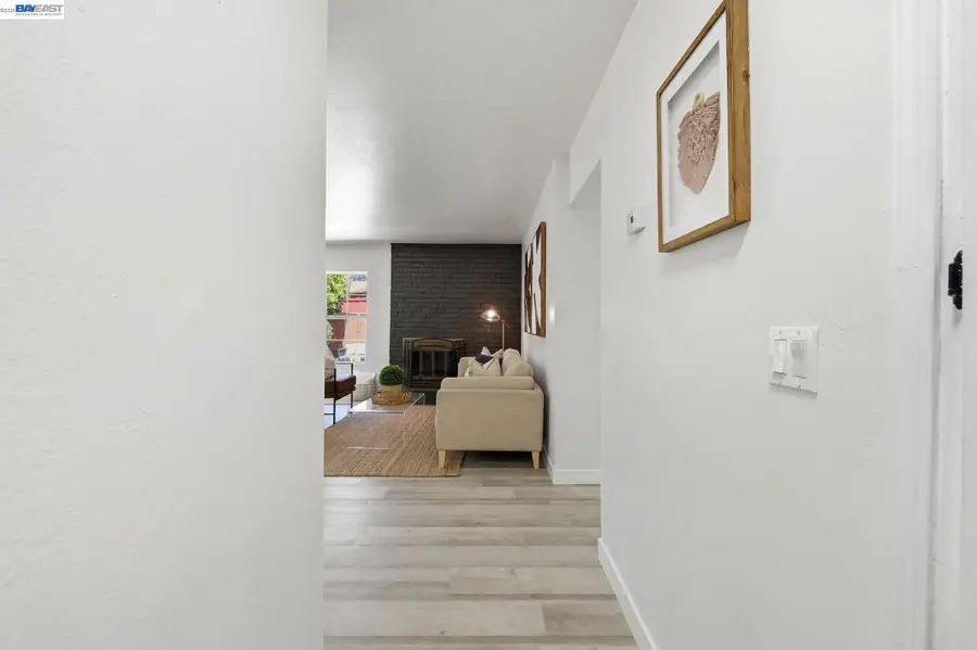 31070 Meadowbrook Ave, Hayward, CA 94544 - #2