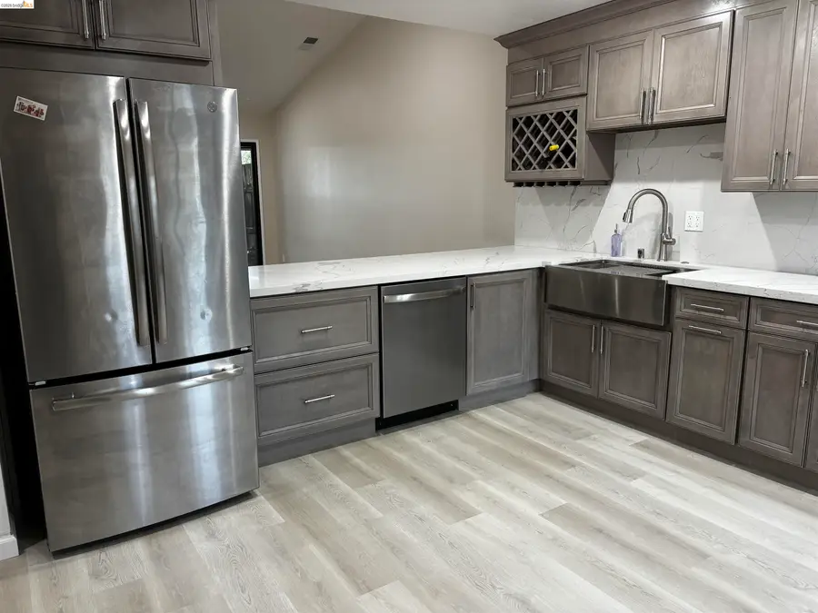 216 Westview Dr, Jackson, CA 95642 - #3