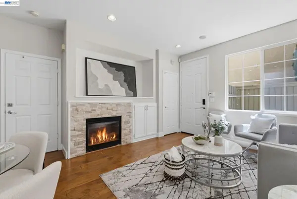 106 Accolade Dr, San Leandro, CA 94577