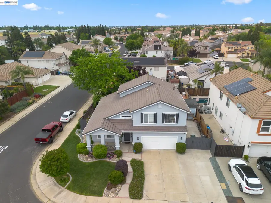 763 Grafton St, Manteca, CA 95337 - #2