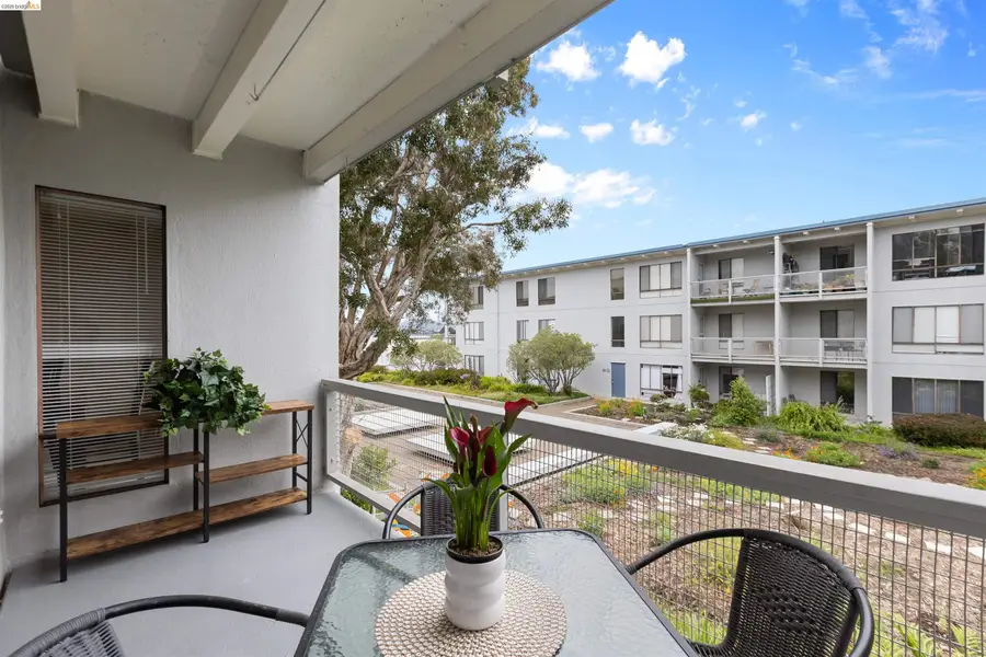 8 Captain Drive #E356, Emeryville, CA 94608 - #2