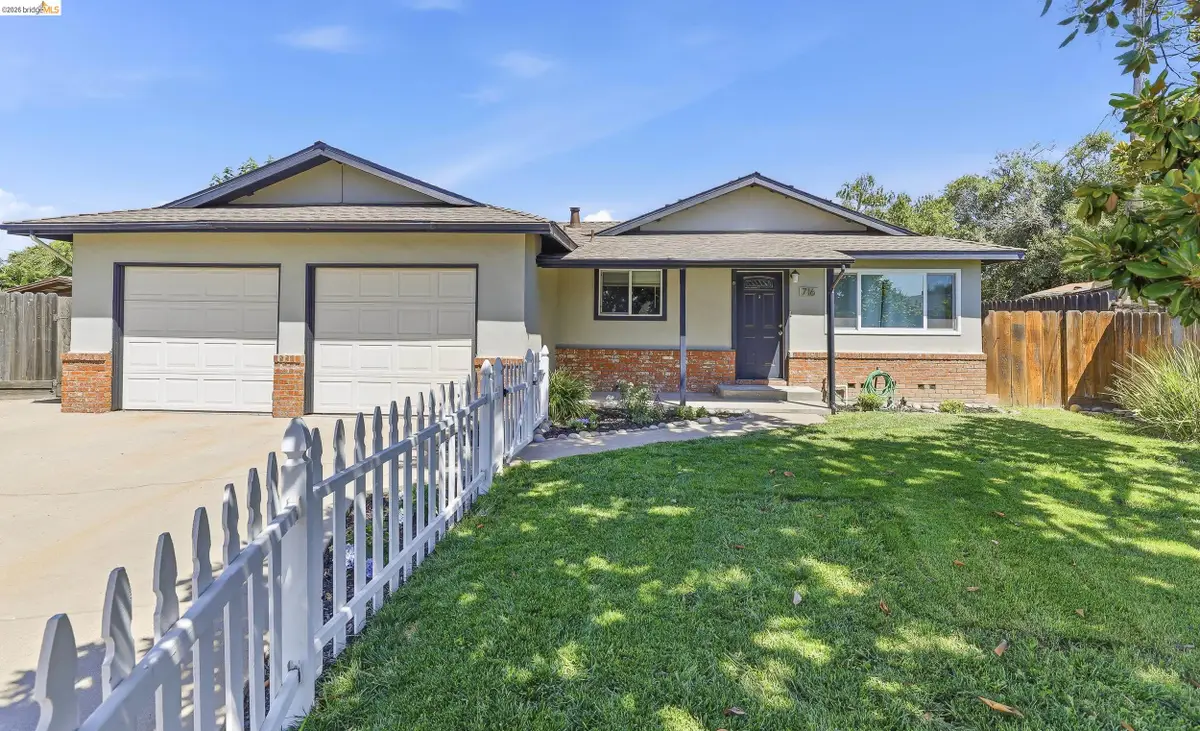716 Cloverland Ct, Oakdale, CA 95361 - #1