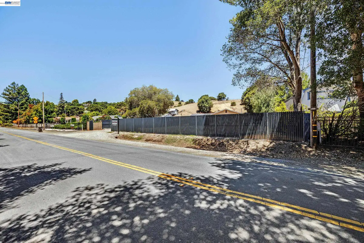 6344 Paloverde Rd, Castro Valley, CA 94552 - #1