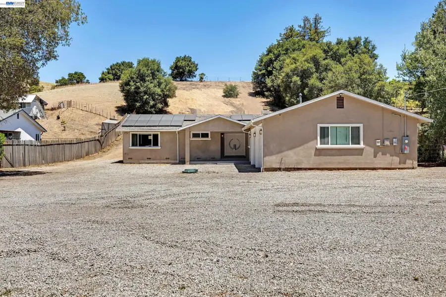 6344 Paloverde Rd, Castro Valley, CA 94552 - #3