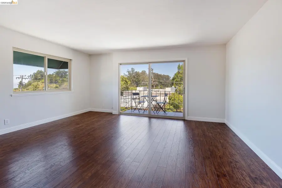 5025 Woodminster Ln #304, Oakland, CA 94602 - #3