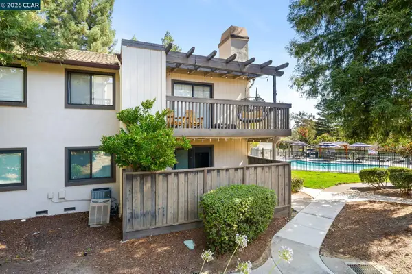 1355 Hull Ln, Martinez, CA 94553