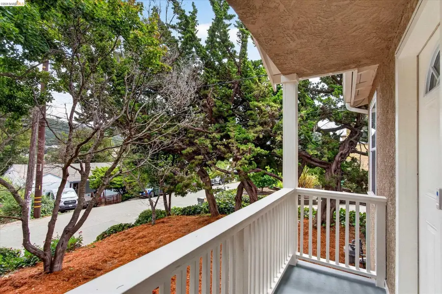 7925 Greenly Dr, Oakland, CA 94605 - #3
