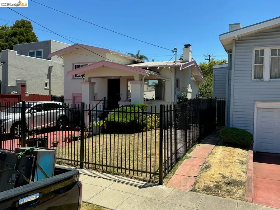 1862 66th Ave, Oakland, CA 94621 - #2