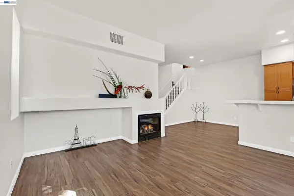 341 Imagination Pl, Milpitas, CA 95035