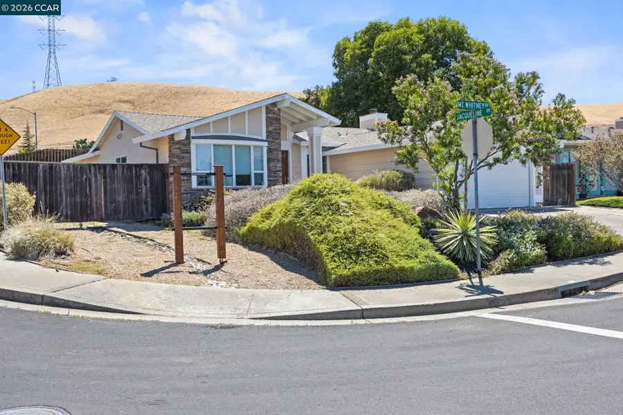 2274 Mount Whitney Dr, Pittsburg, CA 94565 - #3