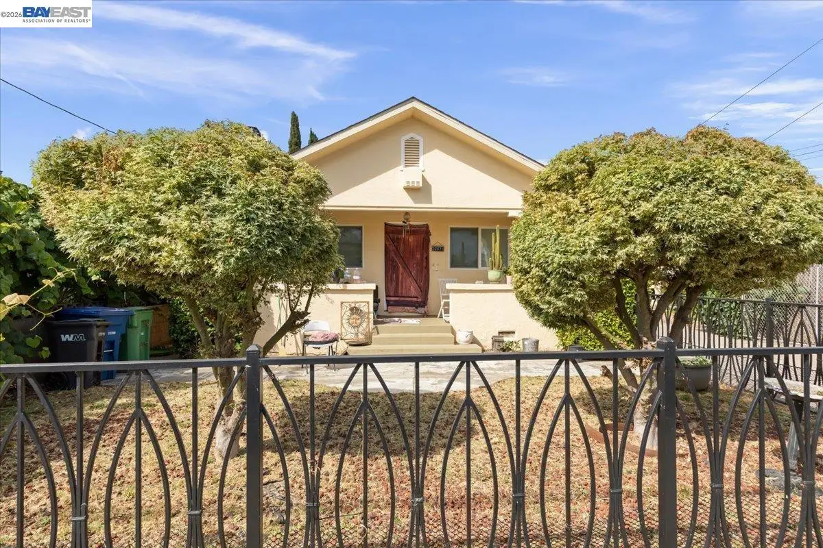 22071 Montgomery St, Hayward, CA 94541 - #1