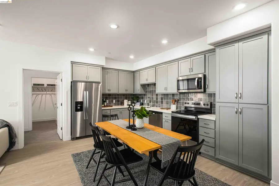 500 Somi Ct #404, Hayward, CA 94544 - #2