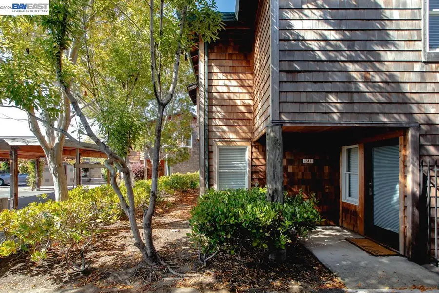 641 Centre Ct, Alameda, CA 94502 - #2