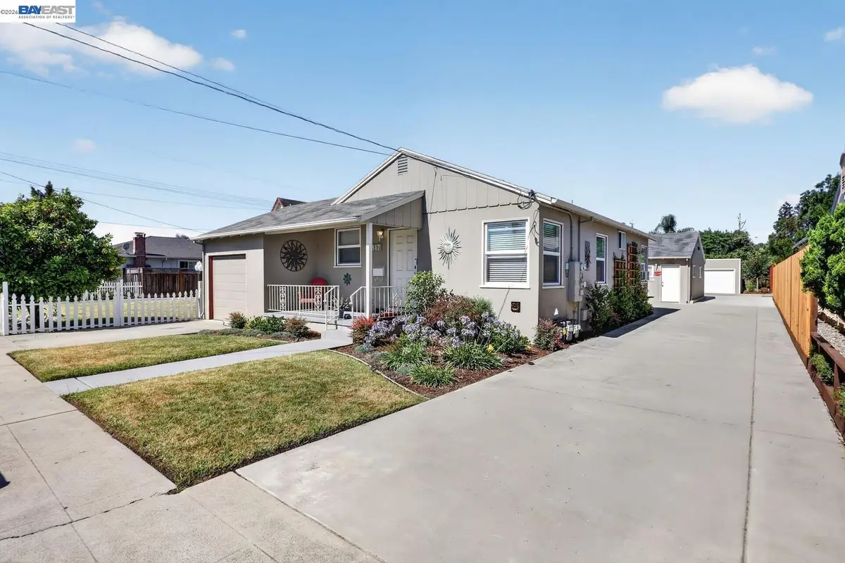 20843 Chester St, Castro Valley, CA 94546 - #1