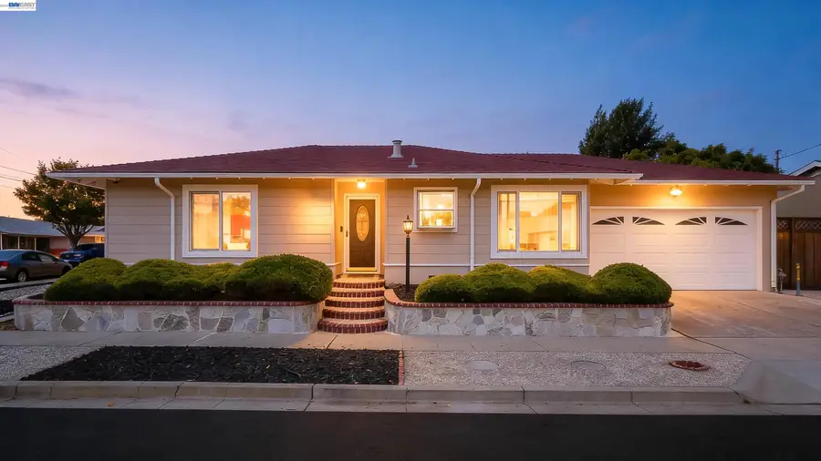 2053 Trafalgar Ave, Hayward, CA 94545 - #3