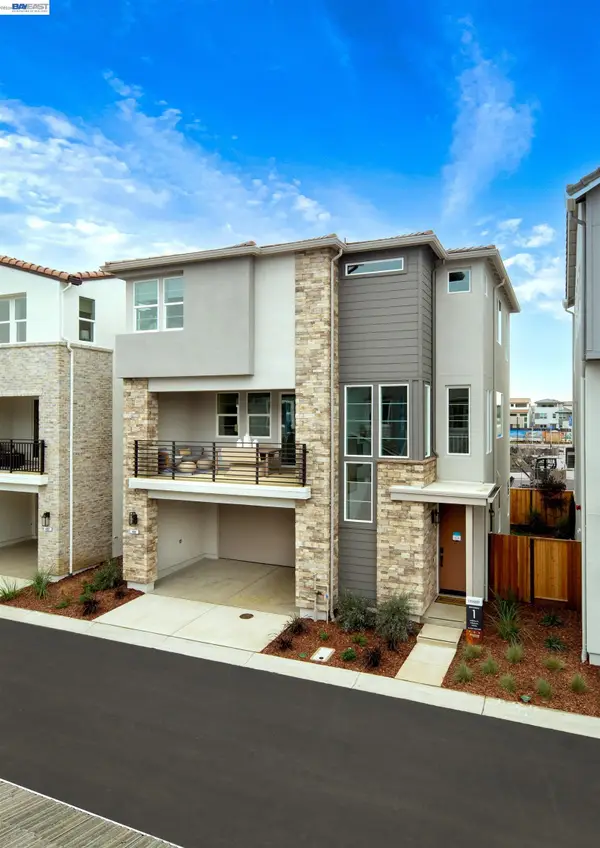 205 Splittail Way, Napa, CA 94558