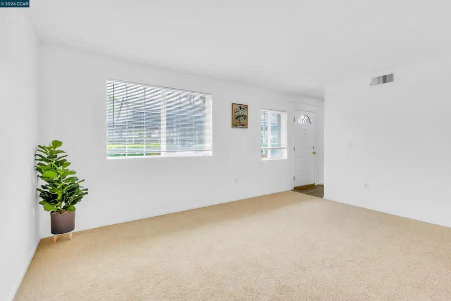 712 Daniels Ave, Vallejo, CA 94590 - #3