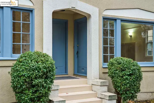 2378 Virginia St, Berkeley, CA 94709