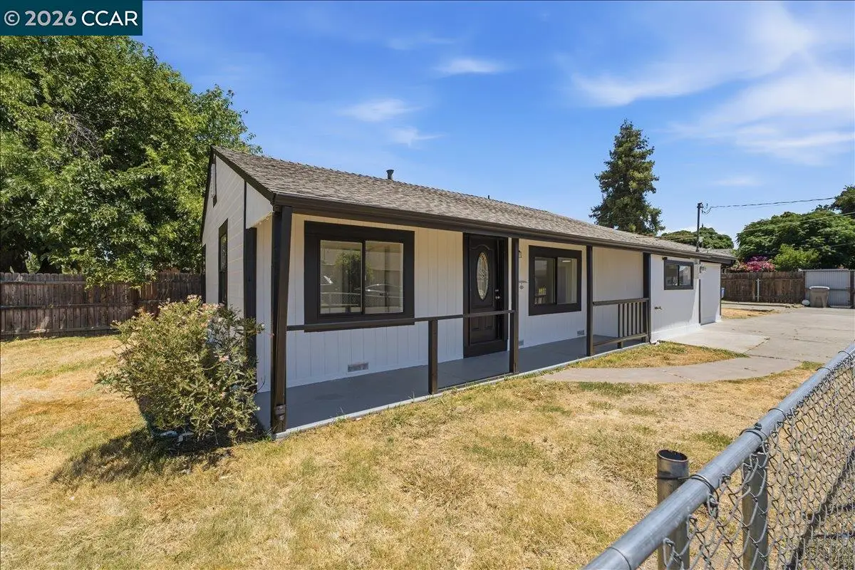 2696 Fairfield St, Sacramento, CA 95815 - #1