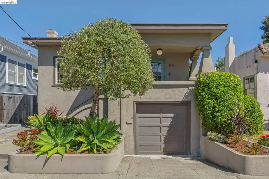 5232 Miles Ave, Oakland, CA 94618 - #2