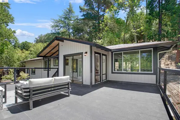 19 Via Floreado, Orinda, CA 94563