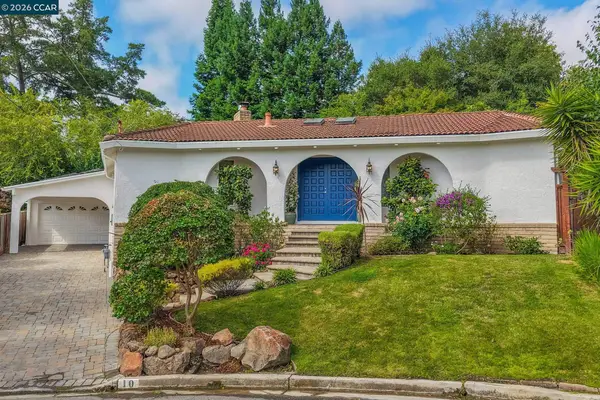 10 Darnby Ct, Orinda, CA 94563