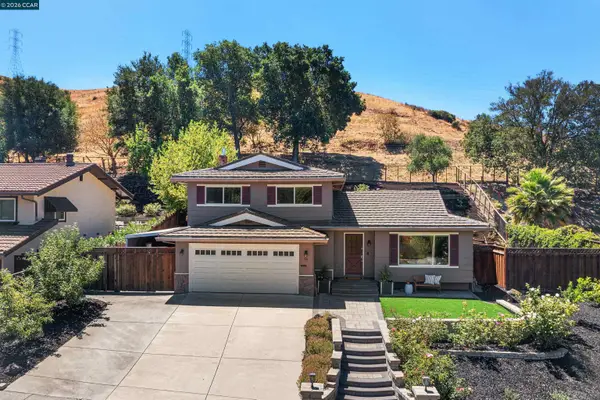 38 Buckingham Dr, Moraga, CA 94556