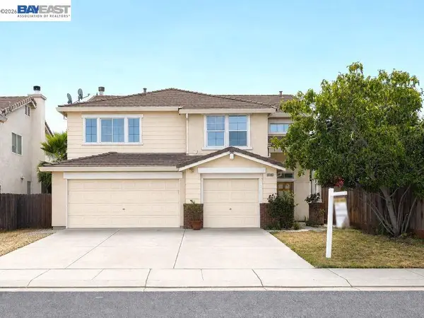 13900 Pinecrest St, Lathrop, CA 95330