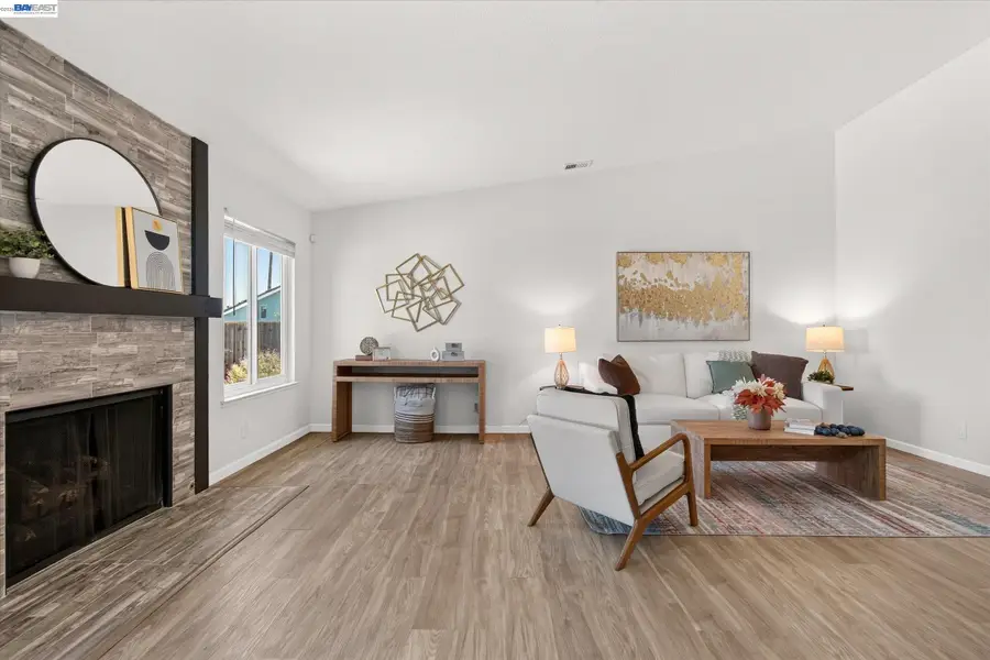 295 Iris Rd, Hercules, CA 94547 - #2