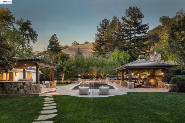 2780 Mossy Oak Dr, Danville, CA 94506